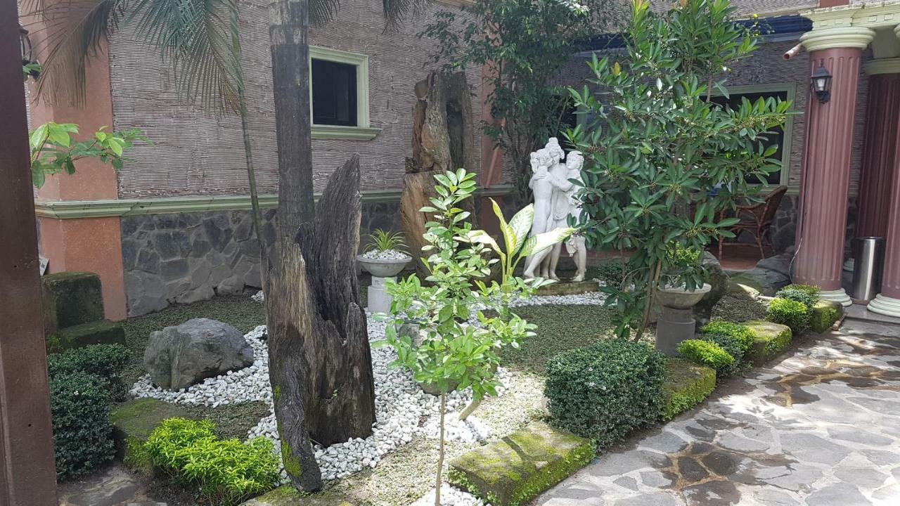 Gardensuite Hotel Anunas Εξωτερικό φωτογραφία