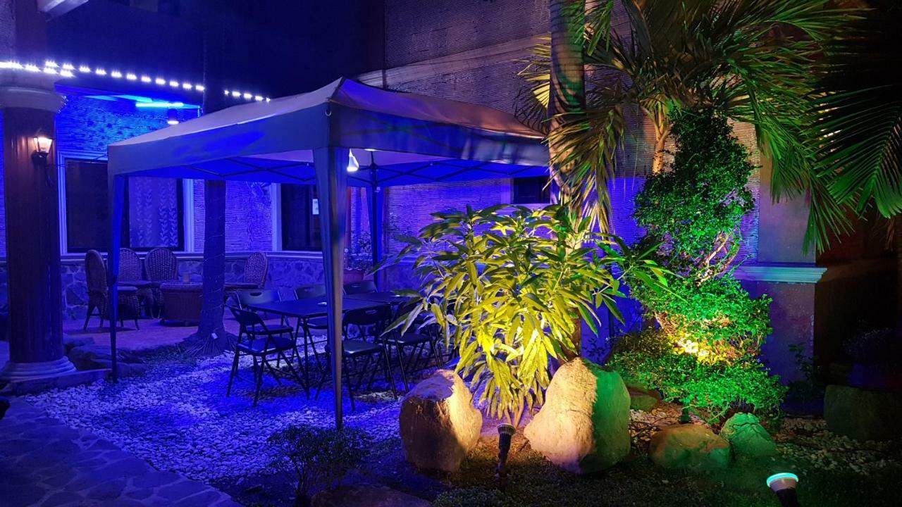 Gardensuite Hotel Anunas Εξωτερικό φωτογραφία